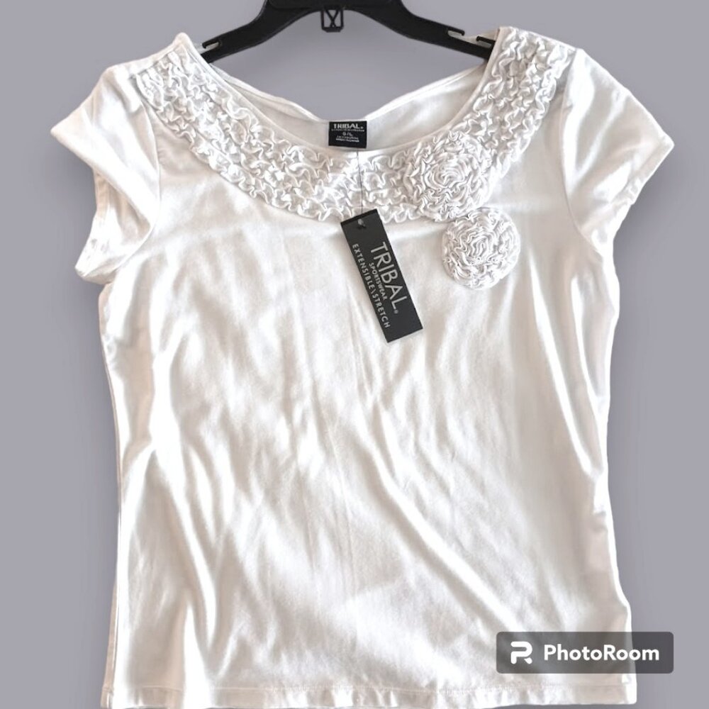 White Ruffled Rosette Collared T-Shirt Womens Large Floral Pattern Decoration